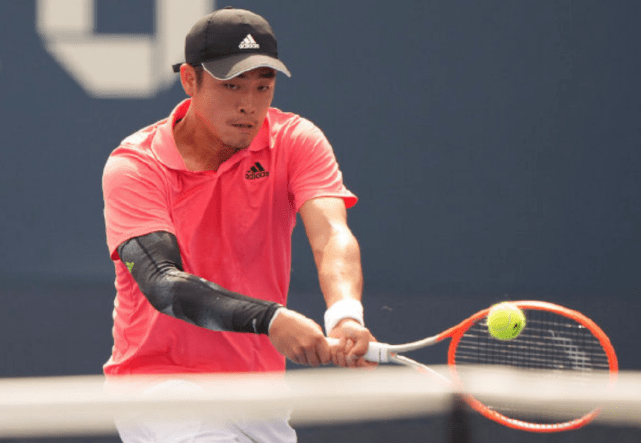 亚历山大 亚历山大