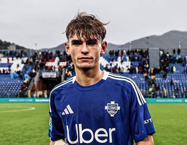 现评论员 现评论员