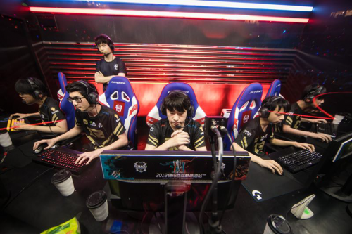 方面的支持 方面的支持