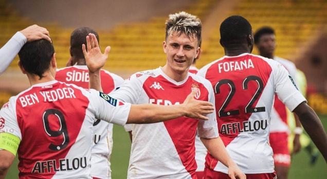 在本日比赛 在本日比赛