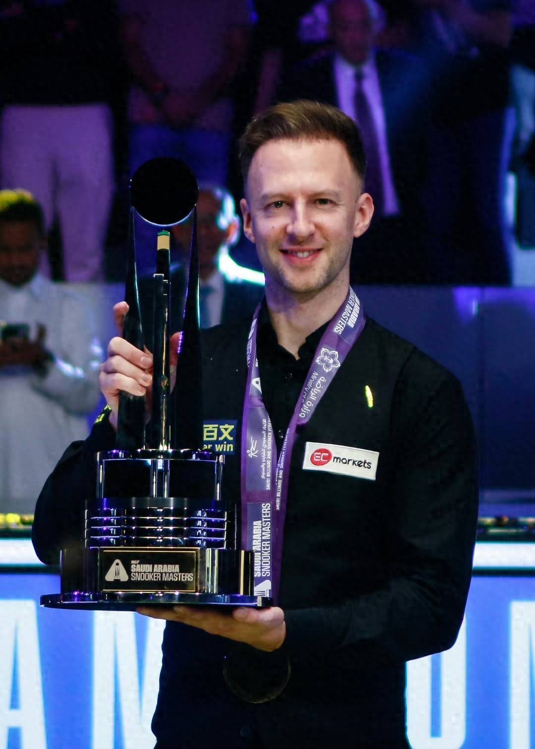 发巨大影响 发巨大影响