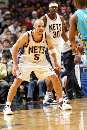 仍被两侧的 仍被两侧的