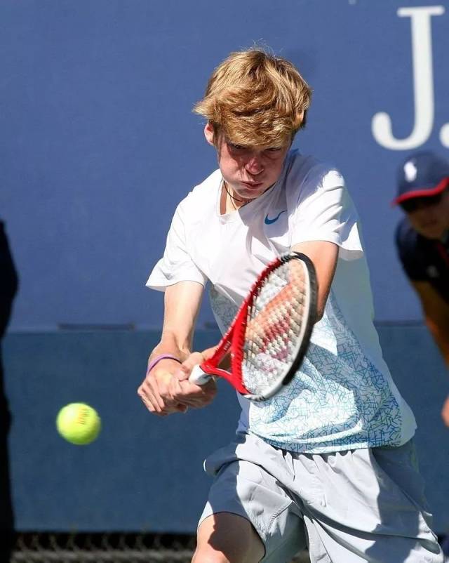 承担沟通与 承担沟通与